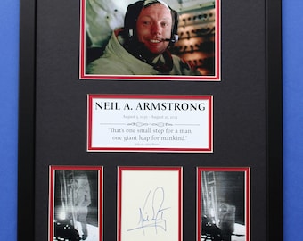 NEIL A. ARMSTRONG AUTOGRAPH framed artistic display 1st Moonwalker Apollo 11