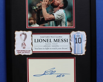 LIONEL MESSI AUTOGRAPH framed artistic display Football Genius