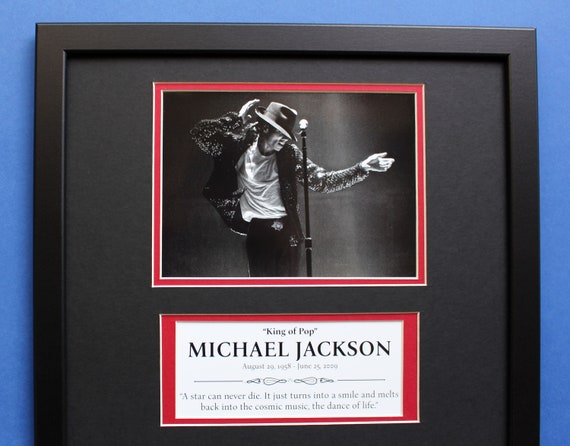 Michael Jackson モノクロポスター フレーム付き Michael Jackson モノクロポスター フレーム付き - メルカリ