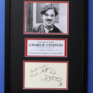 CHARLIE CHAPLIN AUTOGRAPH limited edition 30x40 cm double mat framed artwork display The Tramp