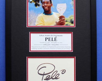 PELE AUTOGRAPH framed artistic display The Soccer King