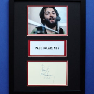 PAUL McCARTNEY AUTOGRAPH 30x40 cm double mat framed artistic photo display The Beatles