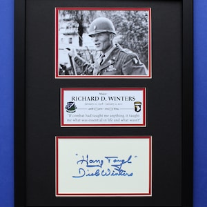 RICHARD D. WINTERS AUTOGRAPH framed artistic display Band of Brothers WW2