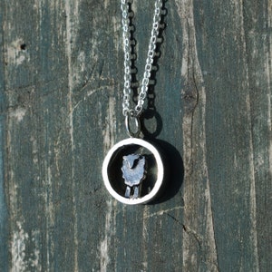 Small Black Sheep Necklace, Sheep Jewellery, Black Sheep Gift, Black Sheep of the Family, Black Lamb, Lamb Jewellery, Farm Jewellery, Sheep