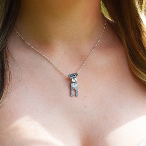 Miniature Schnauzer Necklace, Schnauzer Jewellery, Schnauzer Gift for Woman, Dog Necklace, Dog Jewellery, Present for dog lover, dog gift