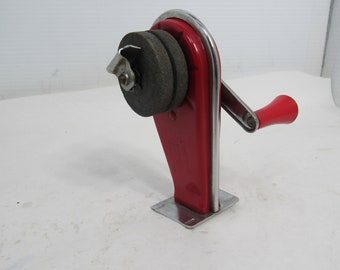 Vintage Dazey Model 900Wall Mount Sharpit Sharp-It Sharpener Red