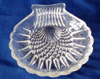 Vintage Depression Glass Scalloped Shell Clear Candy Dish