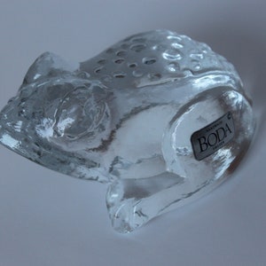 Kosta Boda Swedish glass paperweight frog toad figure