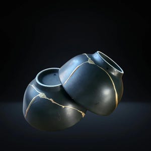 Set med 2 japanska Kintsugi-skålar med äkta guld