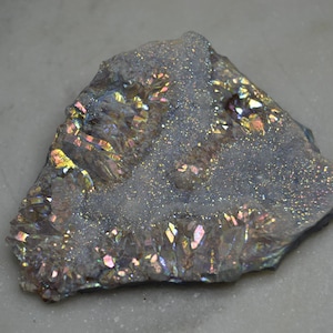 Angel Aura Chalcedon Druzy Kristalle, Chalcedon Heilkristalle, Crystal Home Decor, Schmuckherstellung, Chalcedonstücke