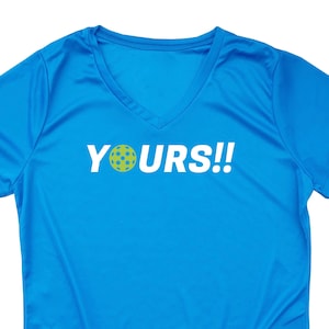 Women&#39;s Pickleball Performance Tee: Moisture-Wicking V-Neck