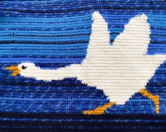 Untitled Goose crochet tapestry colorwork pattern - Running Goose