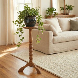 Tall oak wooden plant stand indoor, Large handcrafted plant table, Flower pot tripod, Solid wood planter display, Mid-century Modern holder