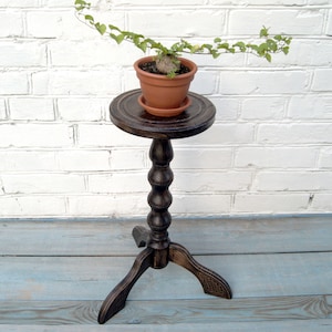 Eichenholz Blumentopf Hartholz Sockel geschnitzter hölzerner Blumentopfständer Blumentopfständer Mid Century Modern Mid Century Modern Farnständer