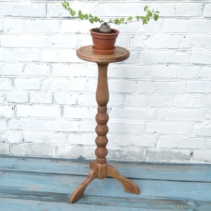 Hoher Eichenholz-Blumentopf großer Hartholz-Blumentopf Blumentopfständer Holztopfständer Mid-Century Moderner Halter Holz-Farnständer