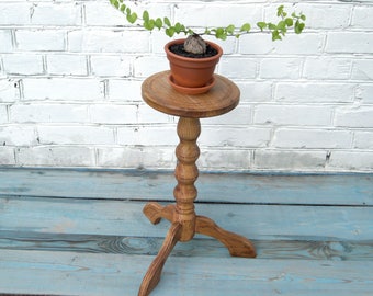 Wood pedestal plant stand indoor Tall wooden planter stand Flower pot stand Rustic fern stand Plant pot holder Mid century Modern oak stand