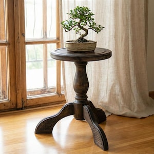 Support pour cache-pot en bois de chêne massif ; Socle trépied en bois sculpté ; Support fabriqué à la main à l'intérieur ; Table basse pour bonsaïs ; Cadeau de décoration d'intérieur classique