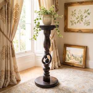 Hoge, 81 cm (32 inch) gesneden houten plantenstandaard; donkerhouten voetstuk voor grote planten; hoge bonsai-presentatiestandaard; antieke bloempotstandaard met gedraaide poten