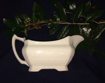 Holiday Special White Antique Ironstone Gravy Boat Saucier Sauceboat English 1800s