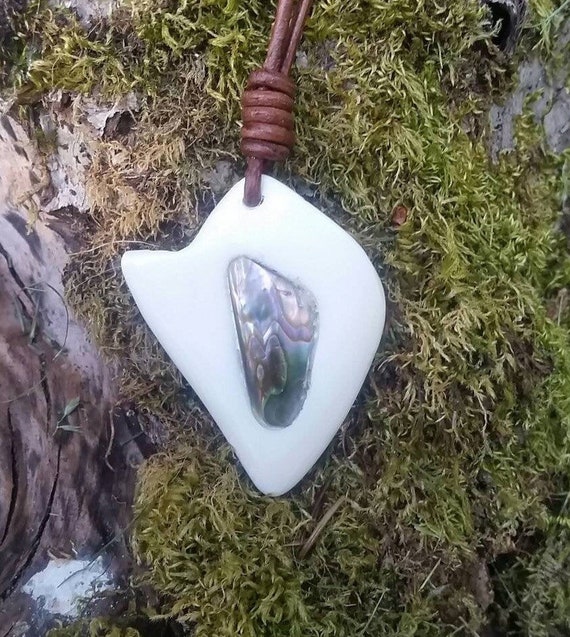 Clam Shell With Abalone Inlay