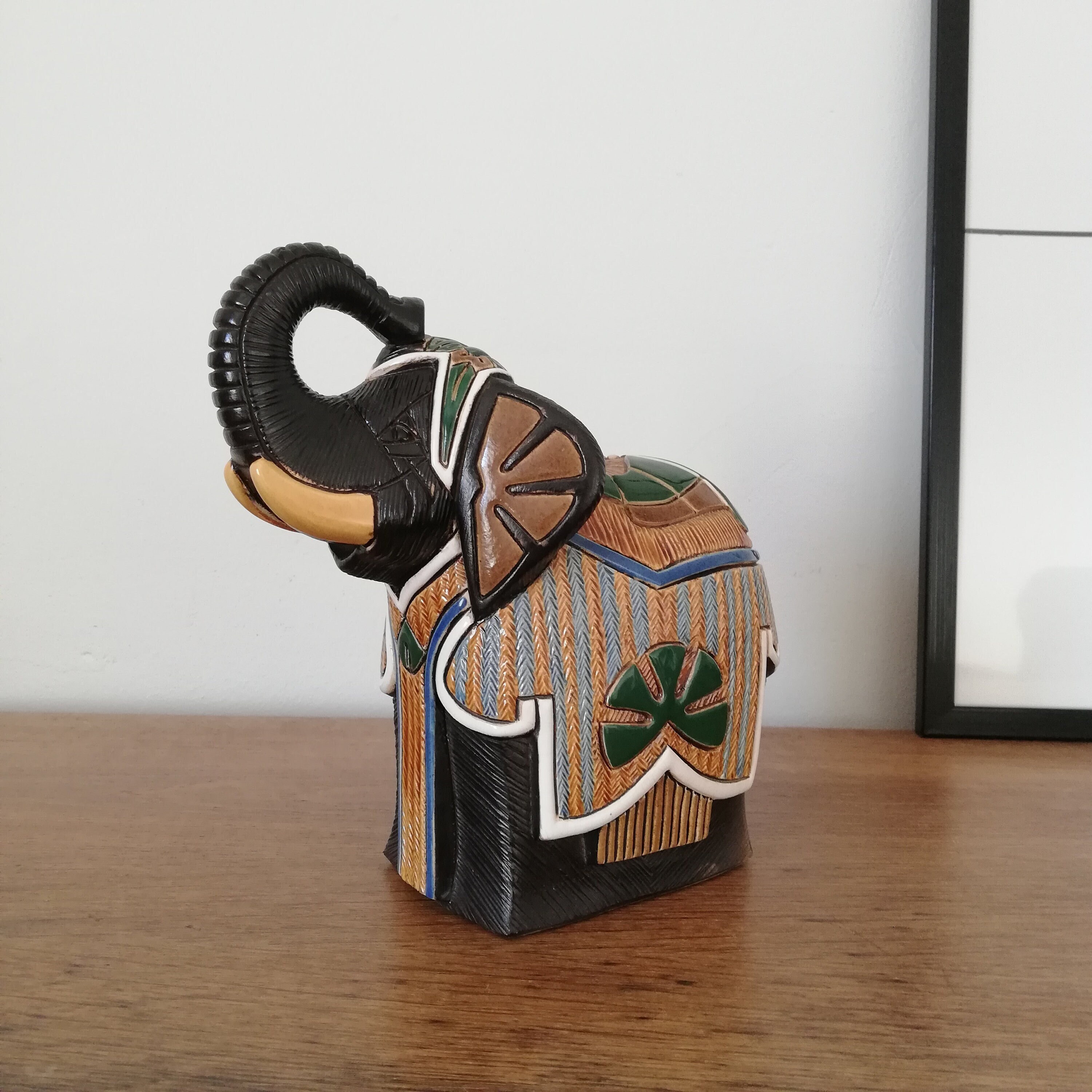 Eléphant en Céramique - Eléphant de Collection Décoration Éléphant Figurine Étagère