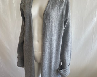 Cardigan lungo grigio cashmere 100% taglia M Cardigan caldo con perline, maglione in puro cashmere, regalo per lei, regalo di compleanno