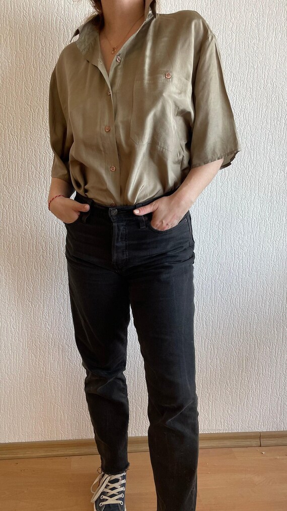 Silk Shirt: Vintage Taupe Oversized Style (Short Sleeve, Size Large)