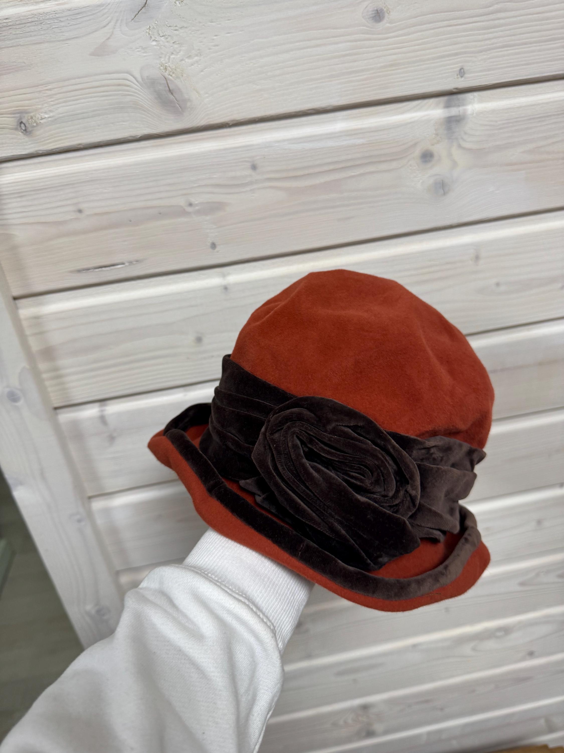 1980s Mayser by Monika Zechbauer Terracotta Wool Felt Cloche  display picture 3