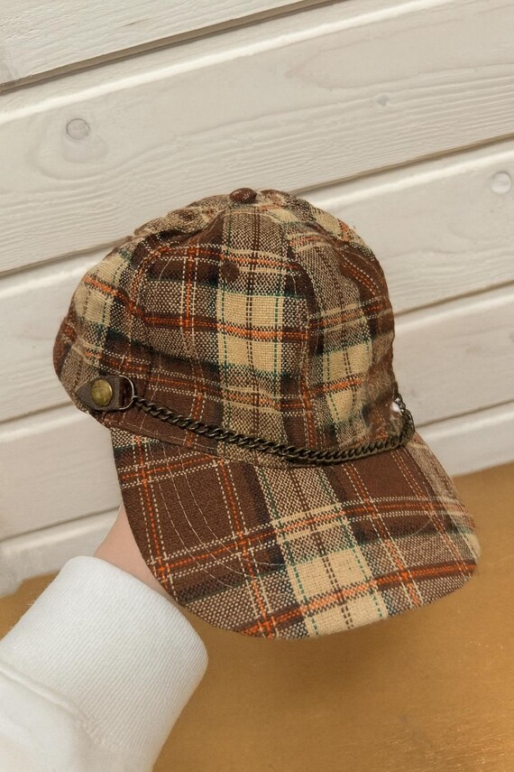 Y2K Baker Boy Plaid Cap With Chain 2000s Checkered Hat  display picture 1