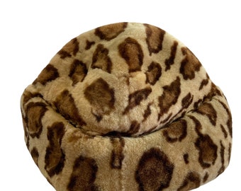 Leopard print hat, 60s Style Winter Animal Print Hat, Gift for Her