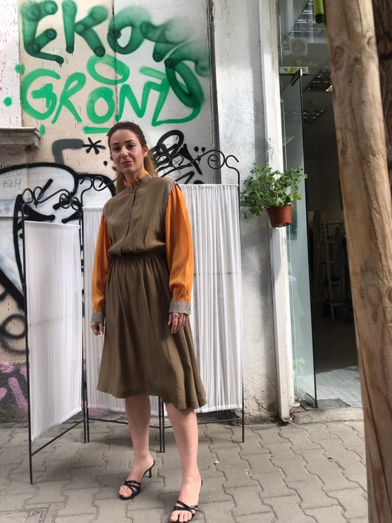 1970 silk dress / khaki silk dress : mid length si