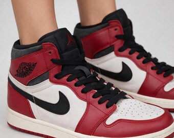 Air Jordan 1 Mid “chicago” Burgundy Black – EU 40 / US 7  display picture 1