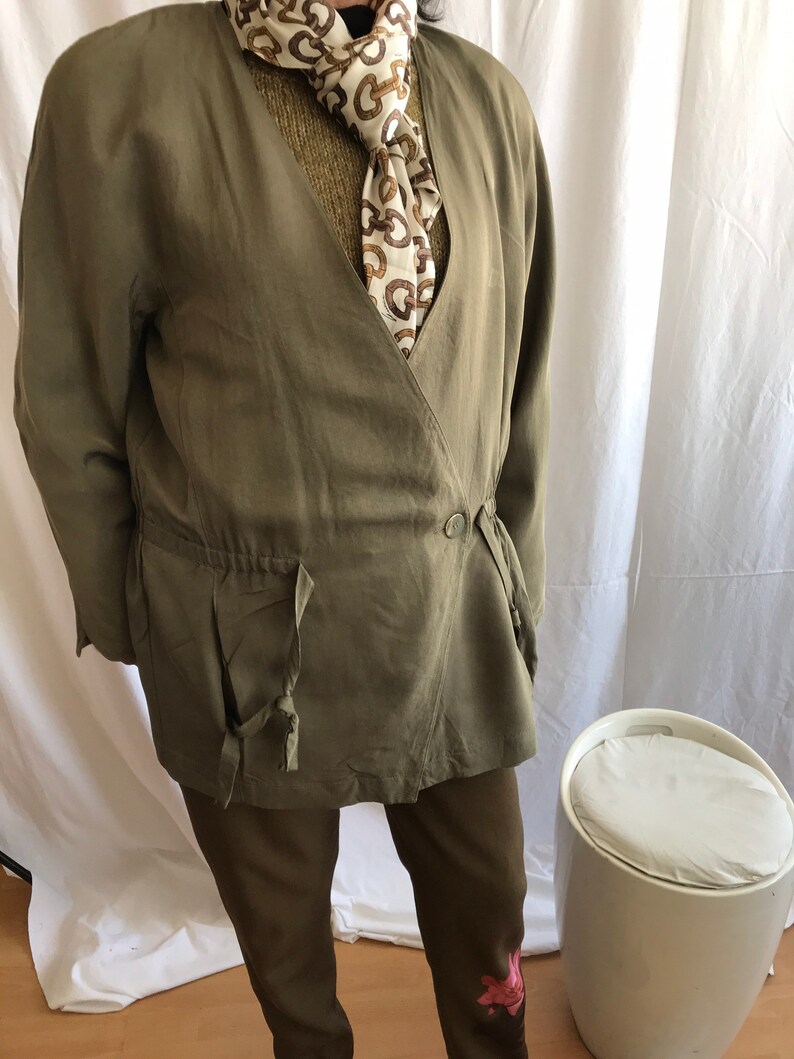 Laurel silk khaki vintage blazer Laurel by Escada extra large elegant large buttoned shoulders desgner blazer