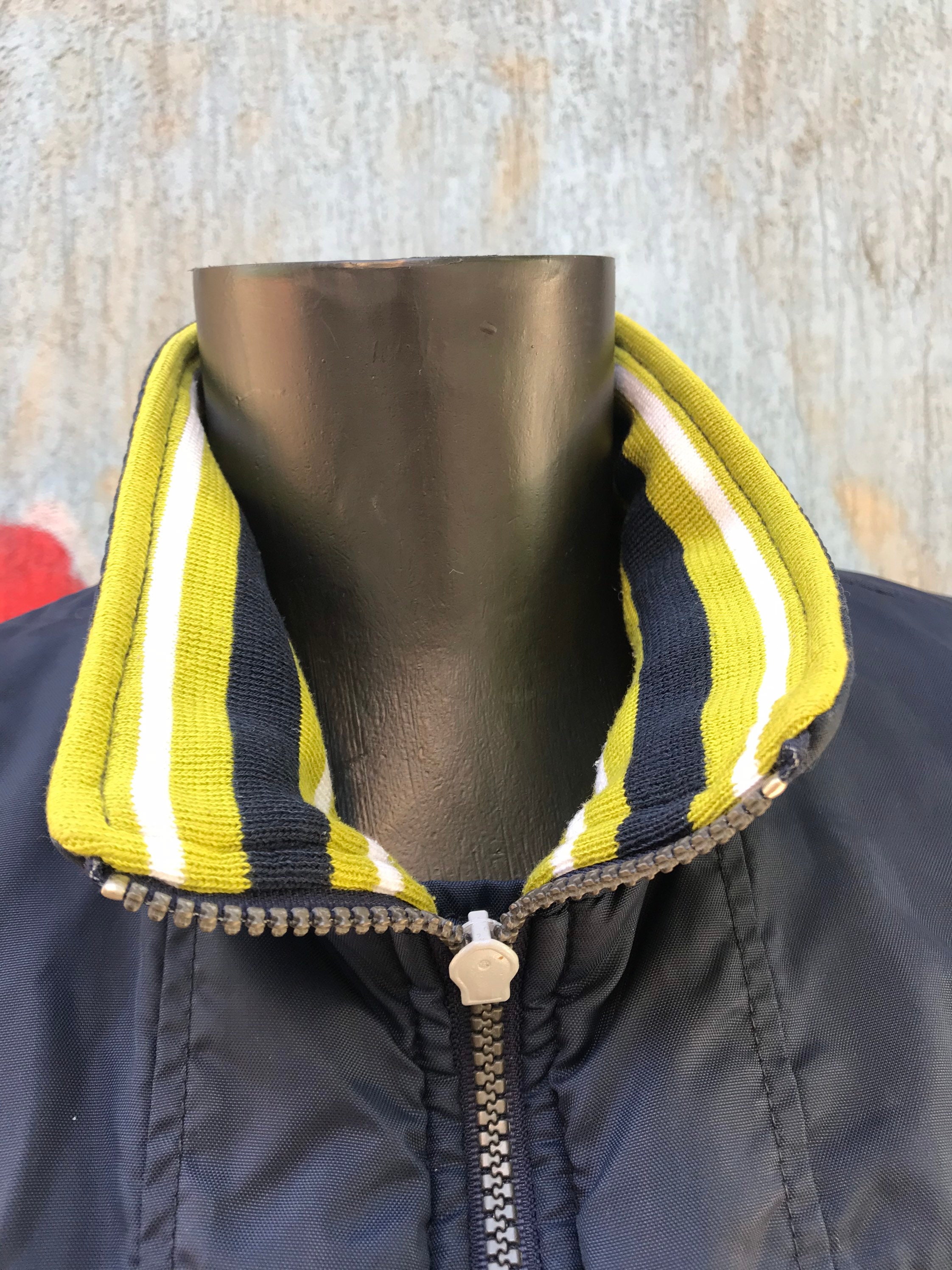 Nike Jacket Vintage Two Face Jacket , 90s Streetwear Active Nike Jacket Vintage Two Face Jacket , 90s Streetwear Active