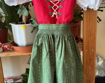 Sukienka dirndl dla dziewcząt rozmiar 104