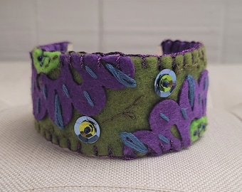 Purple Olive Embroidered Felt Bracelet