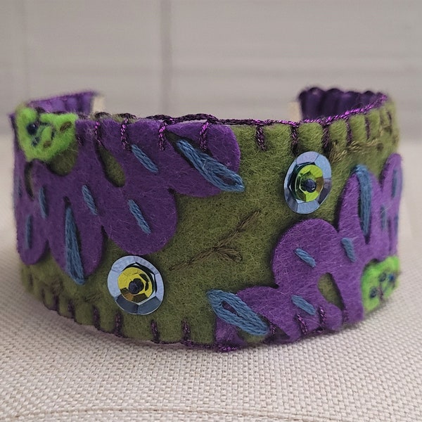 Purple Olive Embroidered Felt Bracelet