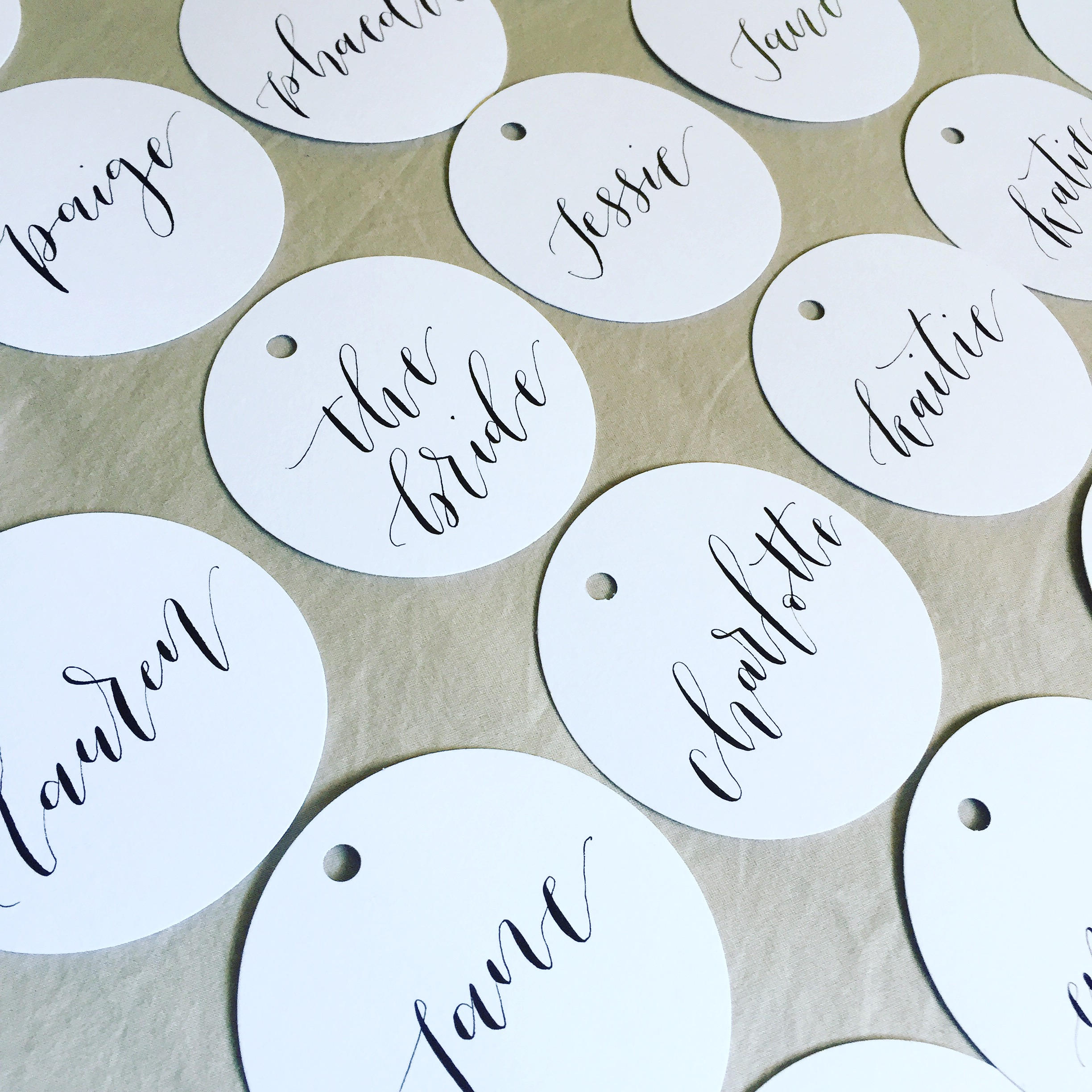 Round Wedding / Event Gift Tag / Place Card / Name Holder - Etsy Australia