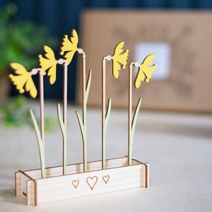 Personalised wooden Daffodils
