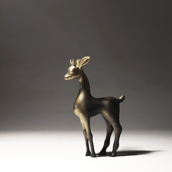 Cerf au clair de lune, cerf siler, cerf en bois, art du bois, sculpture sur bois, wapiti, sculpture de cerf, oeuvre d'art en bois, statue en bois, réalisée par Yurii Myketka