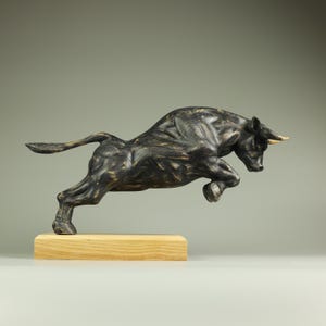 Bull sculpture (big) #4
