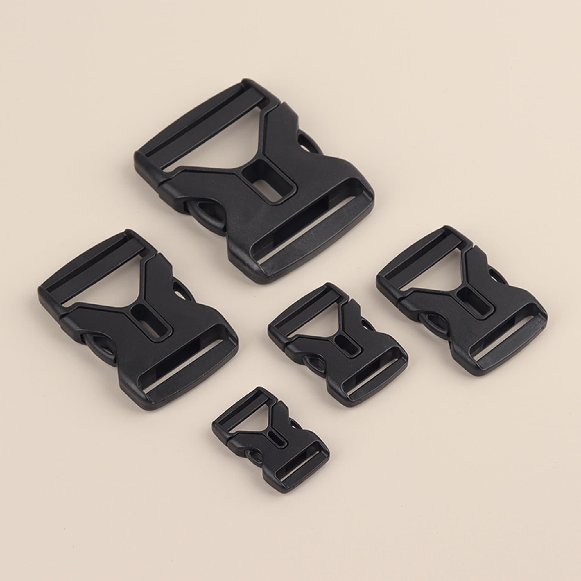 Black Plastic Adjustable Side Release Buckle