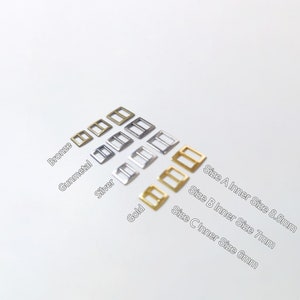 6mm 7mm 8mm Innere Winzige Schnallen für Puppennähen, Plain Metal Square Schnallen, BJD Gürtel Geldbörse Mantel Puppenkleidung Nähzubehör (4 Farben)