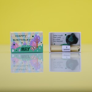 Émeraude de mai cadeau de naissance dans une boîte d'allumettes, cadeau d'anniversaire de mars pour meilleure amie, cadeau d'anniversaire de mars pour elle, cadeau du mois de naissance