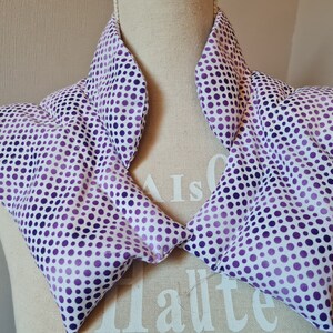 Dinkelkissen mit Kragen, Nackenkissen, Wärmkissen, Bio Dinkelkörner, Dinkelkissen, Punkten, verschiedene Lilatöne