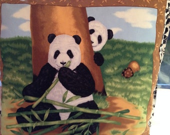 Kissenbezug Panda mit Baby 40x40 cm, Schmusekissen, Kuschelkissen, Kinder, Deko Kissen, Erwachsene, Kissen mit Motiven