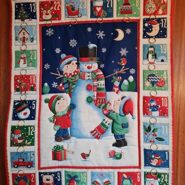 Adventskalender mit Kinder bauen einen Schneemann, Stoff-Adventskalender, Adventskalender, Weihnachts Deko,