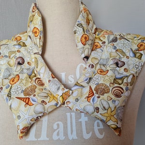 Spelt pillow with collar, neck pillow, hot pad, organic spelt grains, patchwork fabric with mussels and starfish