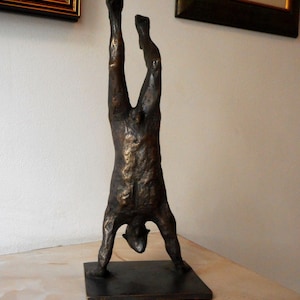 Home sculpture,Realistic sculpture,Bronze sculpture,Bronze statue of Clown,Limited edition,Small sculptural art