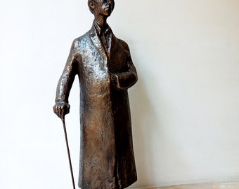 Realistic sculpture,Bronze sculpture,Bronze statue ,Limited edition,Sulpture of the Bulgarian artist Zlatyu Boyadzhiev